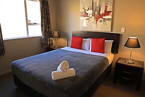 Lakes Edge Holiday Park