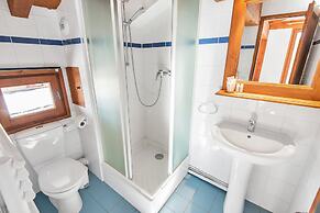 Chalet Oliver by Skinetworks