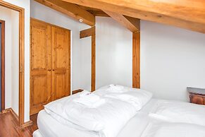 Chalet Oliver by Skinetworks