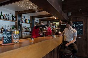 Klubhotel Le Refuge by Skinetworks