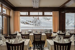 Klubhotel Le Refuge by Skinetworks