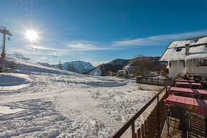 Klubhotel Le Refuge by Skinetworks