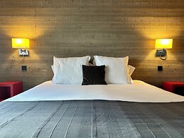 Victoria Lodge, Friendly Hotel