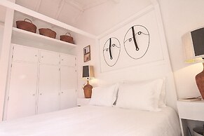 Senhora do Cabo Meco