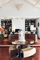 Senhora do Cabo Meco