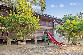 Sawarna Little Hula Hula