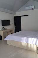 Sawarna Little Hula Hula