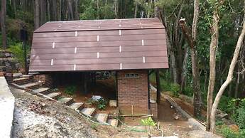 Seribu Batu Songgo Langit Resort & Camp