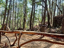 Seribu Batu Songgo Langit Resort & Camp