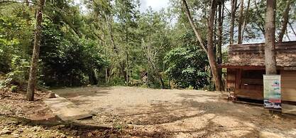 Seribu Batu Songgo Langit Resort & Camp