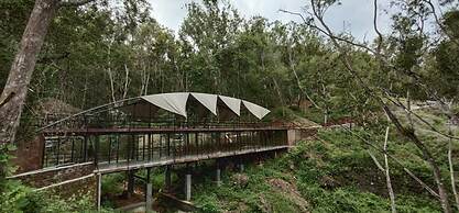 Seribu Batu Songgo Langit Resort & Camp