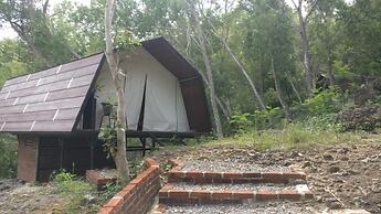 Seribu Batu Songgo Langit Resort & Camp