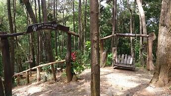 Seribu Batu Songgo Langit Resort & Camp