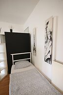 a-domo Apartments Oberhausen - Budget Apartments & Flats - short & lon