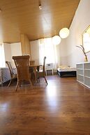 a-domo Apartments Oberhausen - Budget Apartments & Flats - short & lon