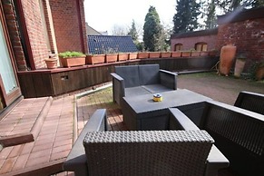 a-domo Apartments Oberhausen - Budget Apartments & Flats - short & lon