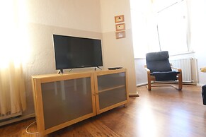 a-domo Apartments Oberhausen - Budget Apartments & Flats - short & lon
