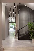 Thisean Modern Suites by Athens Stay