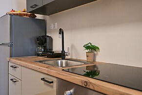 Thisean Modern Suites by Athens Stay