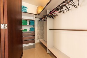 Vitri Cartagena Beachfront