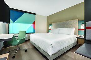 avid hotel Cedar Rapids South - Arpt Area by IHG