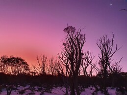 SNOWED INN apartment