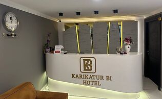 Karikatur Bi Hotel