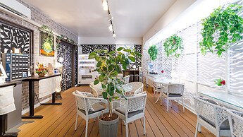 Kariyushi Condominium Resort Naha Sky Living Hotel Asahibashiekimae