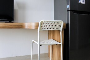 Minimalist and New Furnished Studio Apartment at Springwood Residence