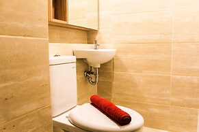 Minimalist and New Furnished Studio Apartment at Springwood Residence