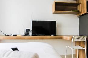 Minimalist and New Furnished Studio Apartment at Springwood Residence