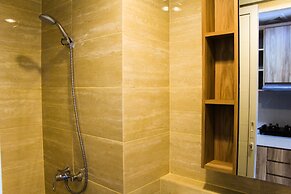 Minimalist and New Furnished Studio Apartment at Springwood Residence