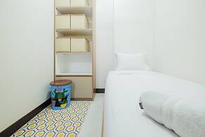 Minimalist and Comfy Studio Green Lake View Apartment