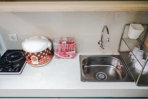 Comfortable and Beautiful Studio Apartment @ Springwood Residence