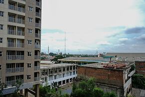 Stylish and Posh Studio Baileys Apartment