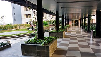 Elegant Studio Apartment at Nifarro Park