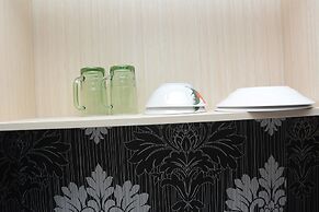 Best Price Studio Apartment at Gold Coast