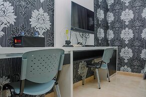 Best Price Studio Apartment at Gold Coast