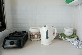 Comfortable and Homey Studio Apartment at Kebagusan City