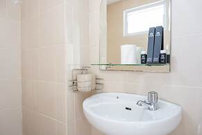 Comfortable 3BR Apartment at Green Palm Residences