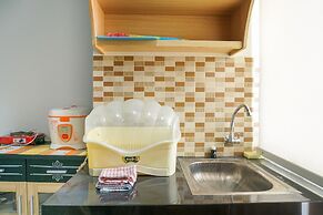 Fully Furnished Studio at Green Park View Apartment