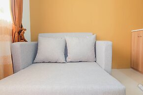 Fully Furnished and Comfortable 2BR Green Pramuka Apartment