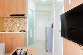Fully Furnished and Comfortable 2BR Green Pramuka Apartment