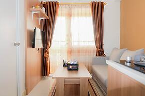Fully Furnished and Comfortable 2BR Green Pramuka Apartment