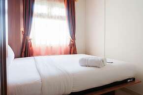 Fully Furnished and Comfortable 2BR Green Pramuka Apartment