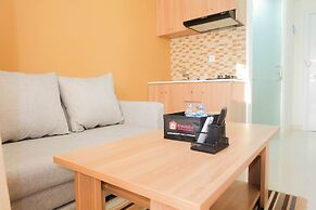 Fully Furnished and Comfortable 2BR Green Pramuka Apartment