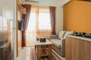 Fully Furnished and Comfortable 2BR Green Pramuka Apartment