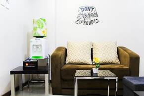 Stylish and Posh 1BR Gading Nias Apartment