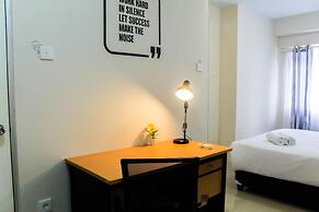 Stylish and Posh 1BR Gading Nias Apartment