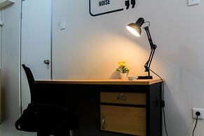 Stylish and Posh 1BR Gading Nias Apartment